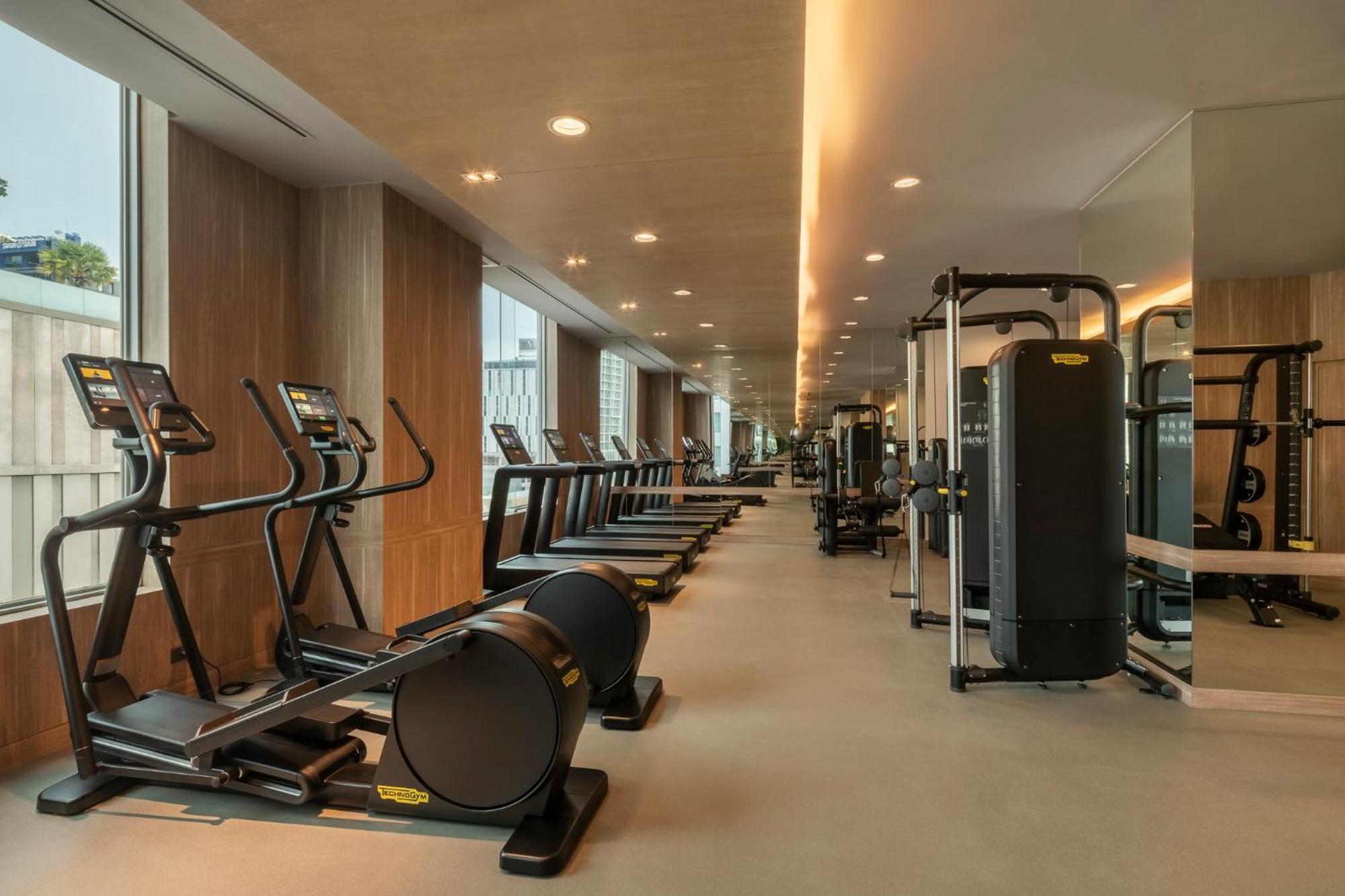 Holiday Inn Pattaya By Ihg Exterior photo
