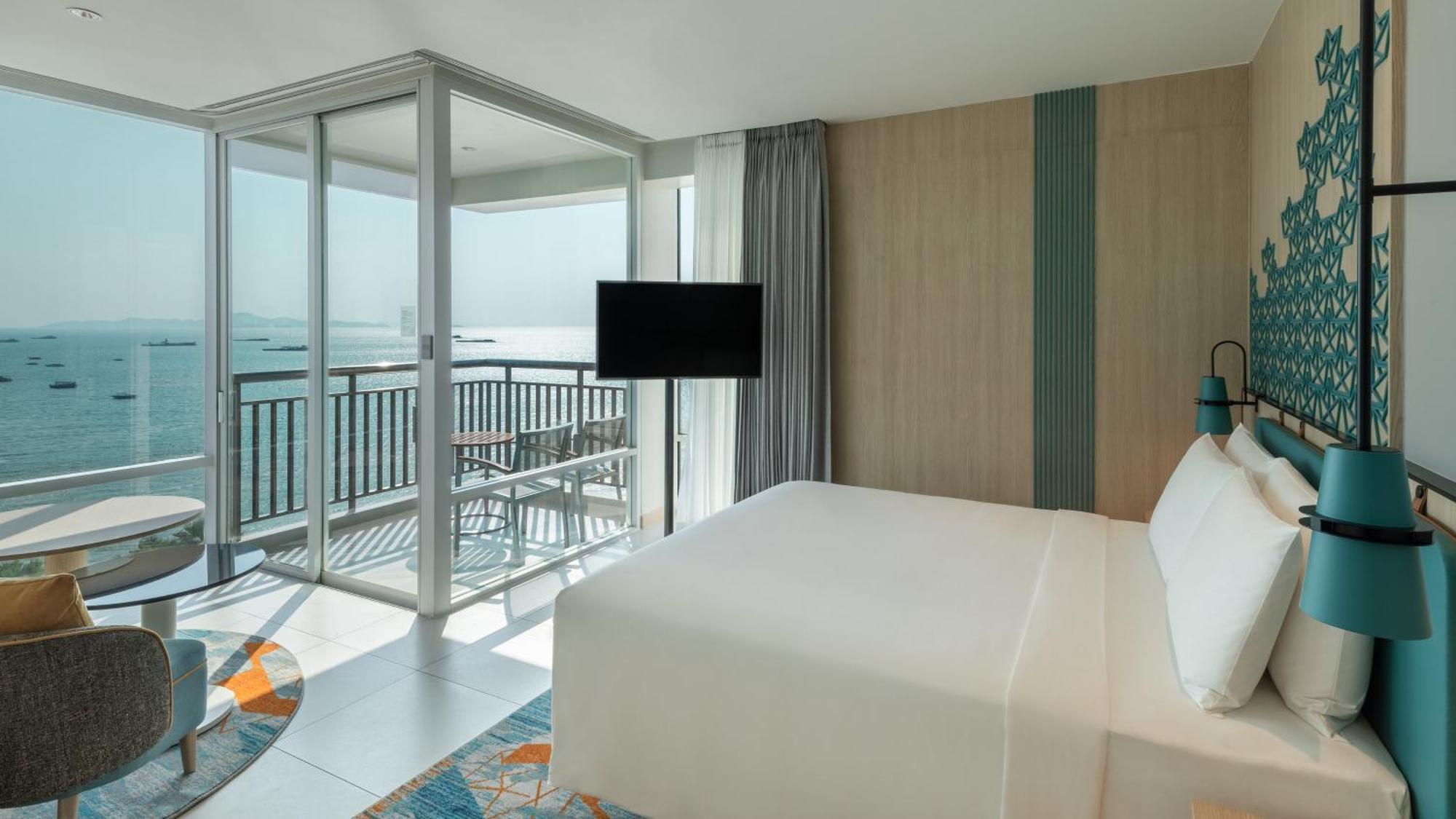 Holiday Inn Pattaya By Ihg Exterior photo