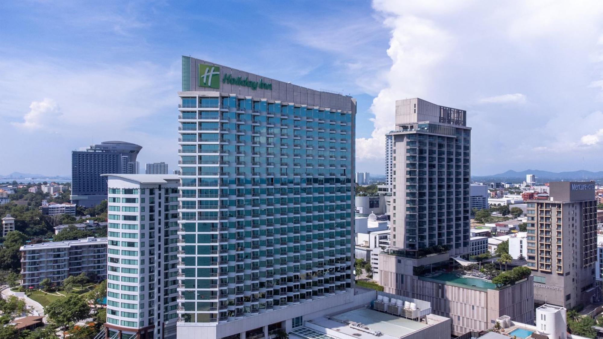 Holiday Inn Pattaya By Ihg Exterior photo