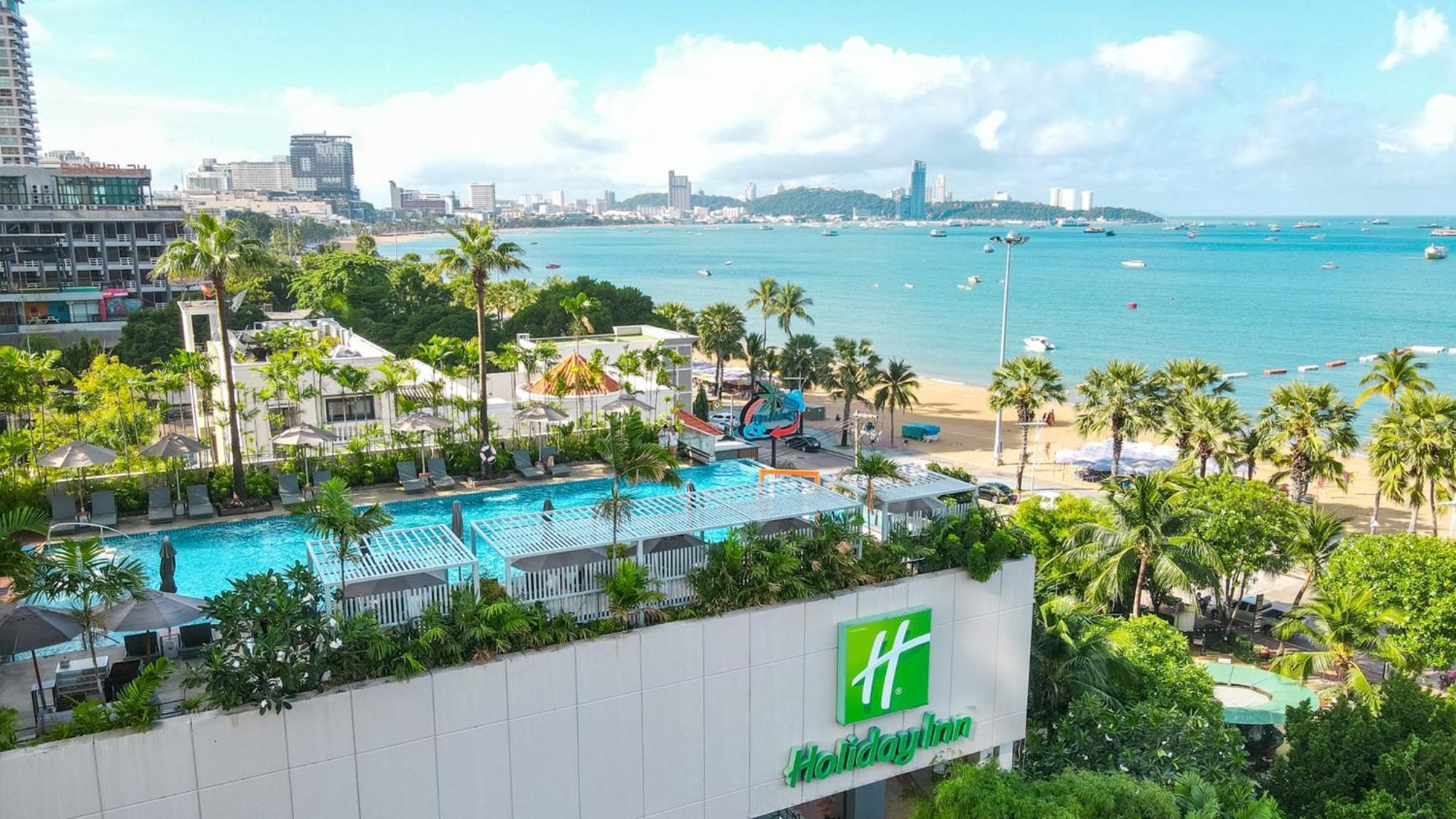 Holiday Inn Pattaya By Ihg Exterior photo