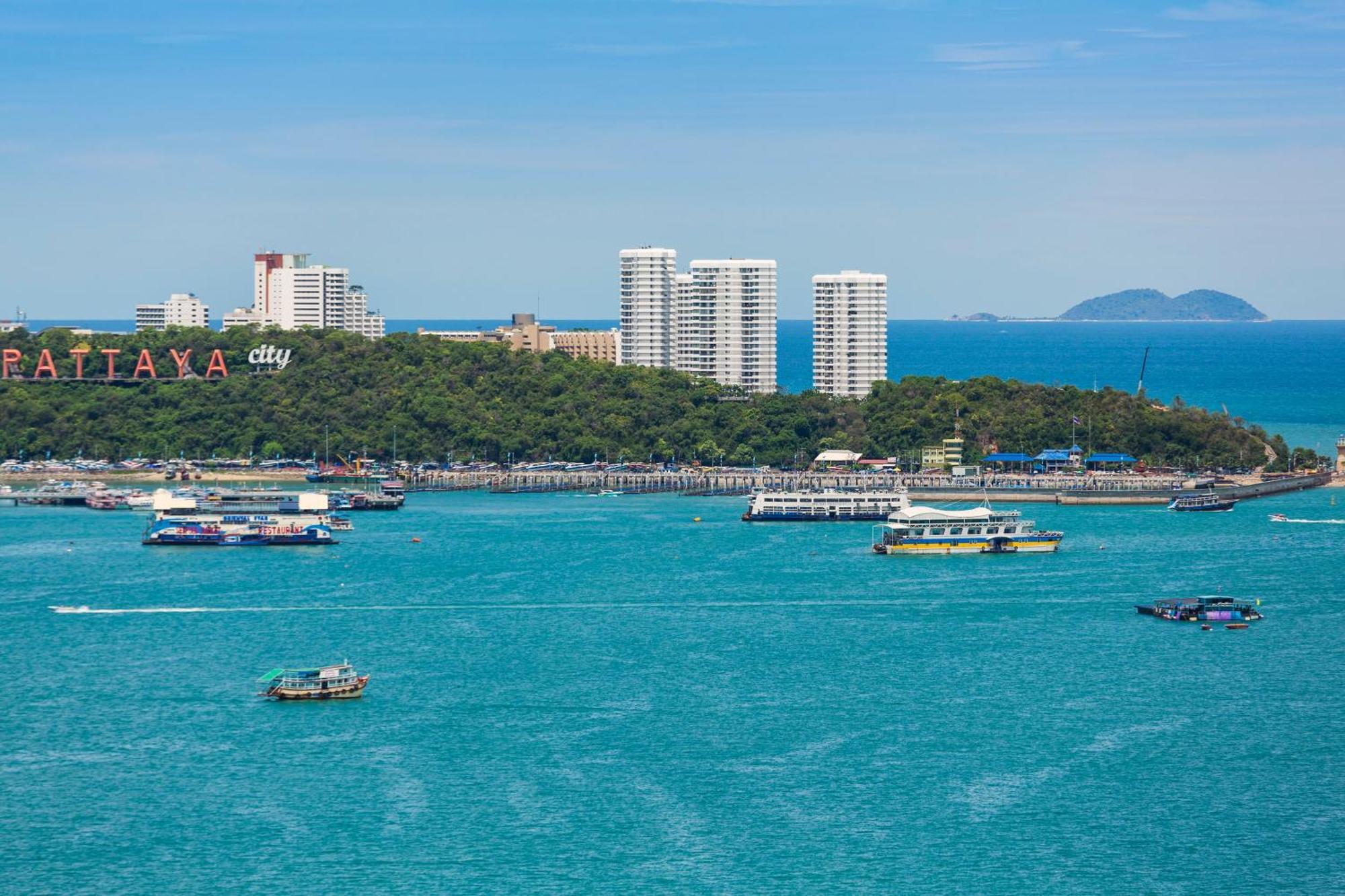 Holiday Inn Pattaya By Ihg Exterior photo